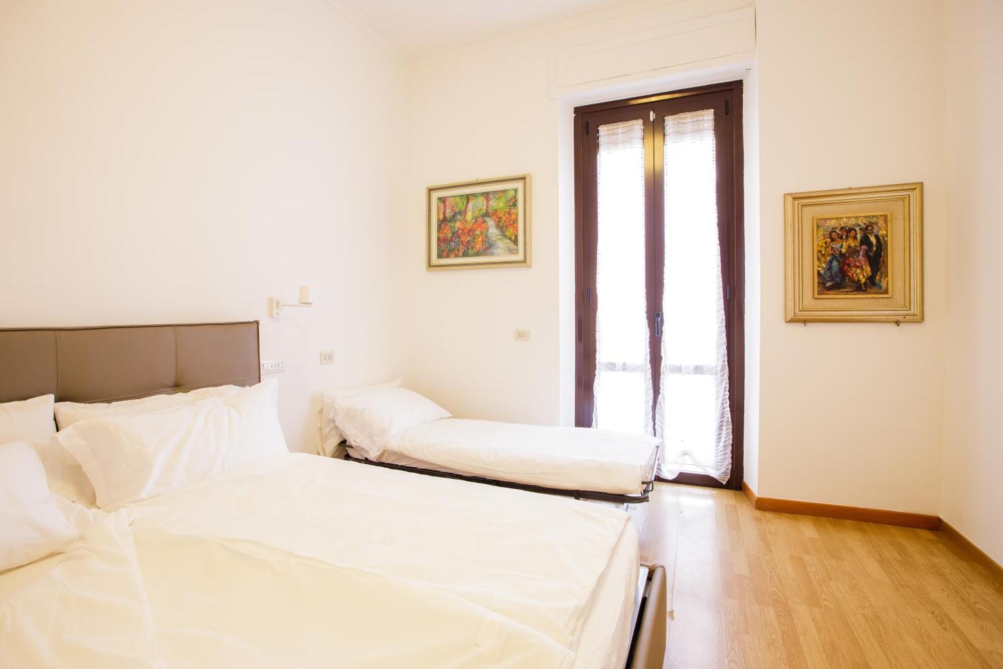Minimal Apartment Near Bocconi University — Photos 2